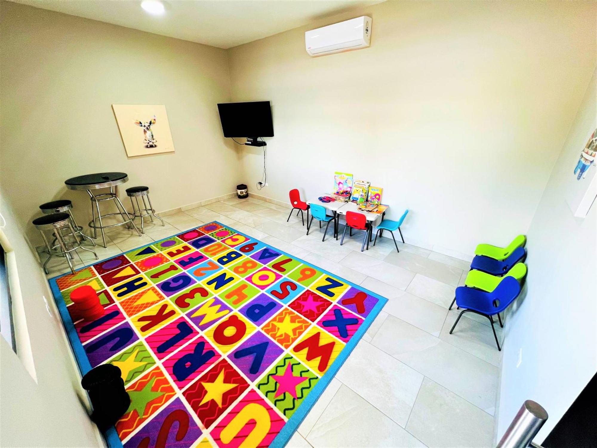 Rocky Point - Ocean Front - King - - Sleeps12 - Gated - Pools Wi-fi Aparthotel