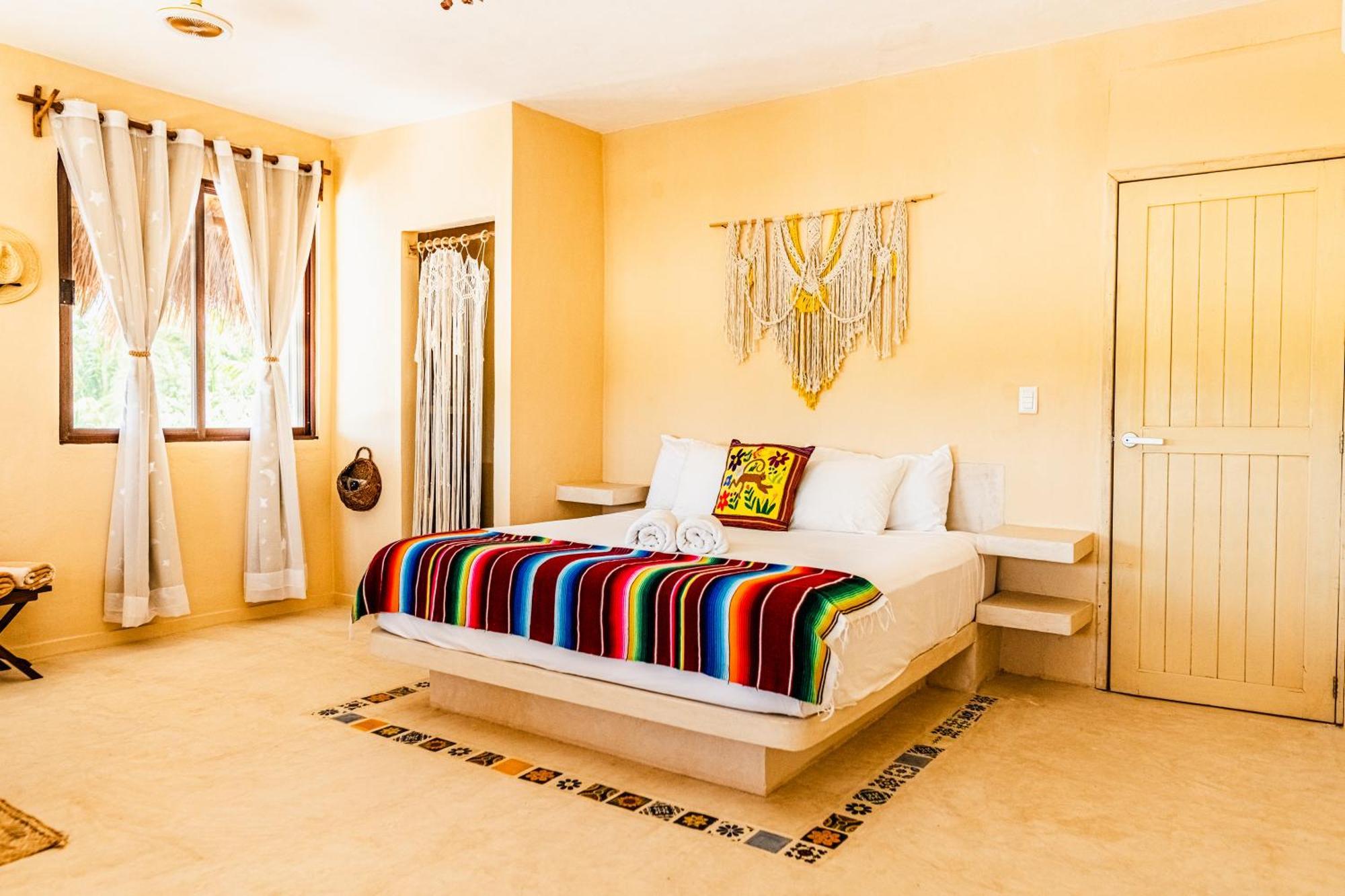 Hotel Atenea
