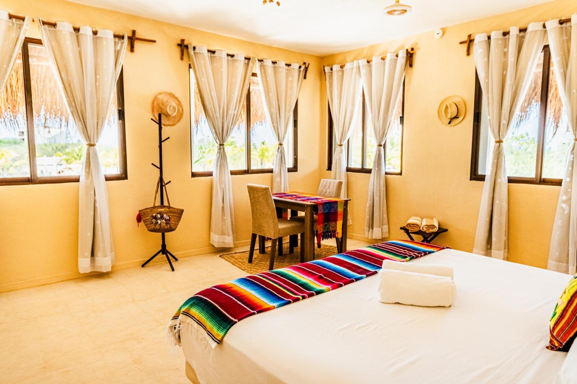 Hotel Atenea
