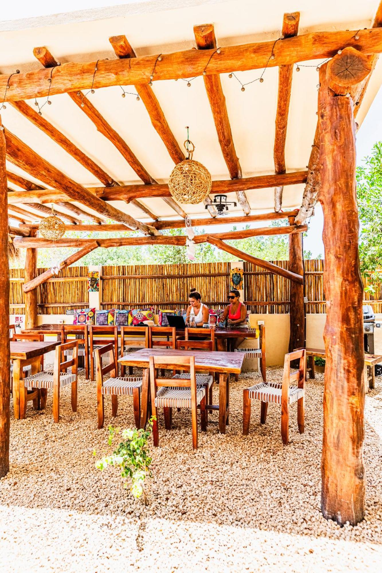 Hotel Atenea
