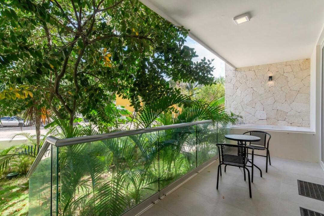 Apartment Seabreeze Private Hot Tub Access 11 Pools