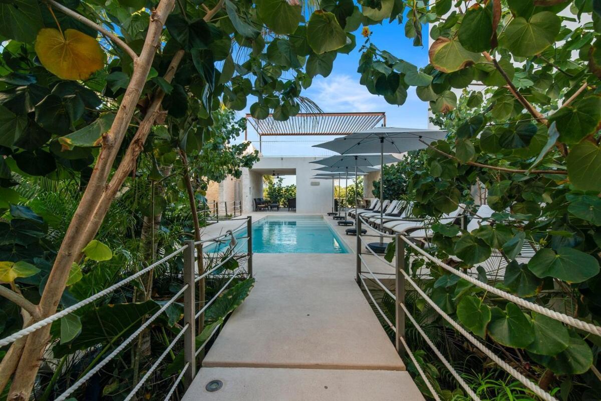 Apartment Seabreeze Private Hot Tub Access 11 Pools *