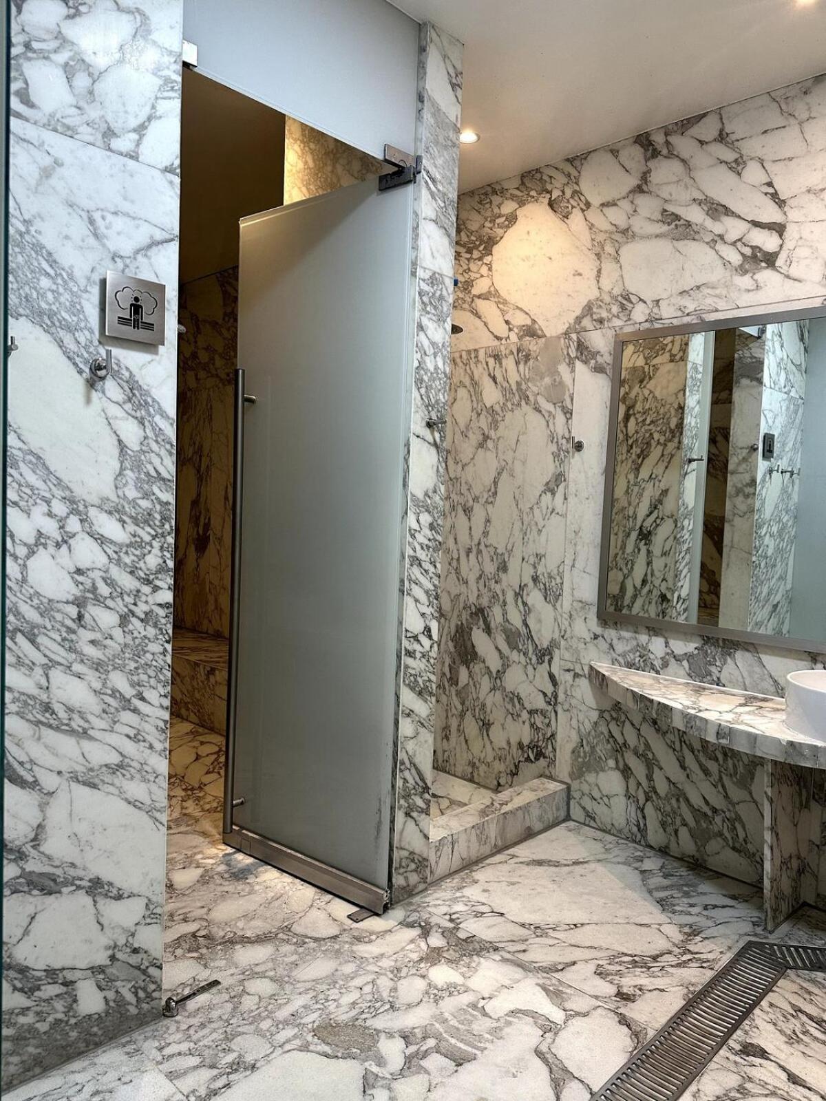 Luxurious And Exotic In Reforma 222 *