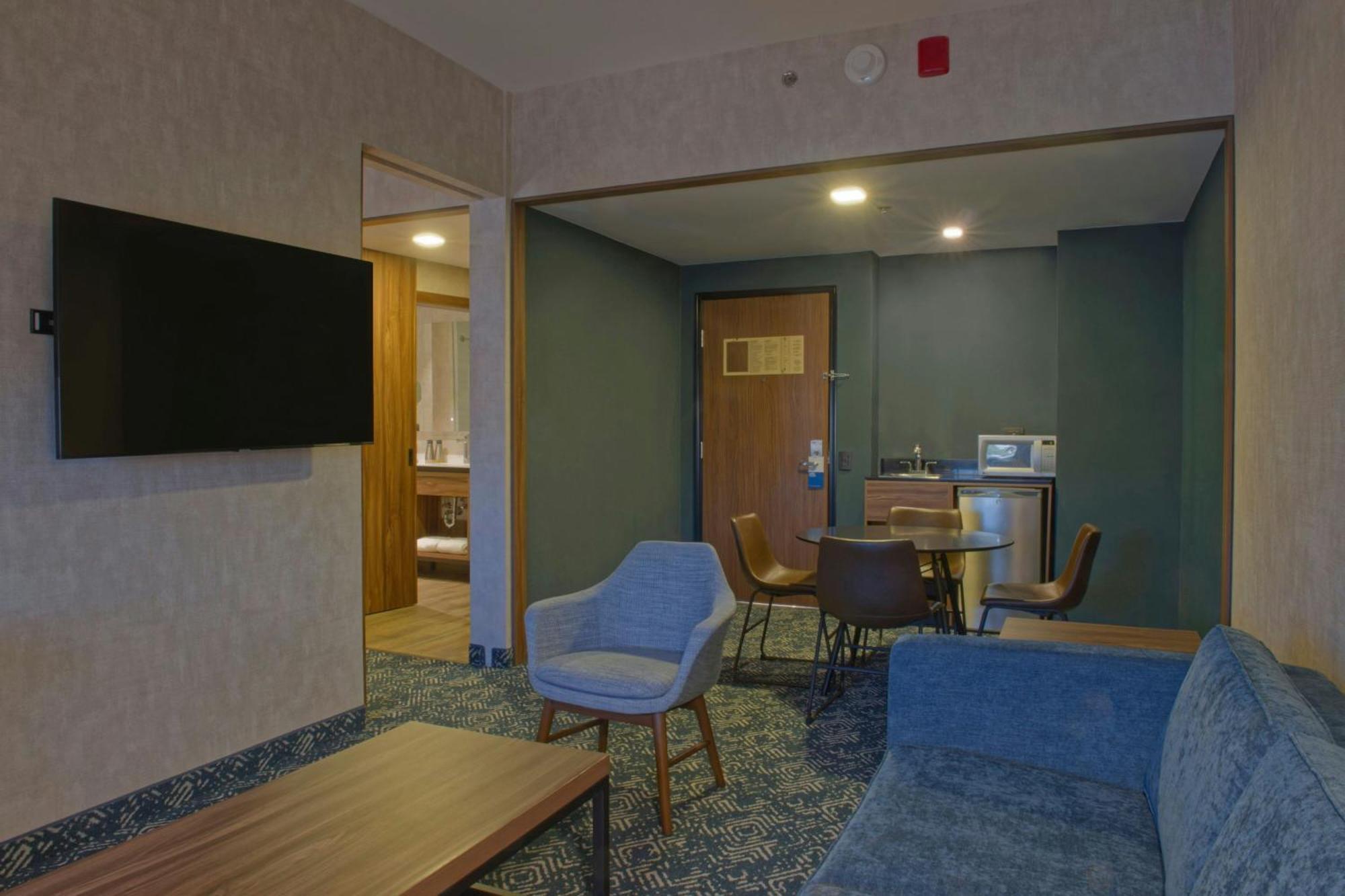 Four Points By Sheraton Uno