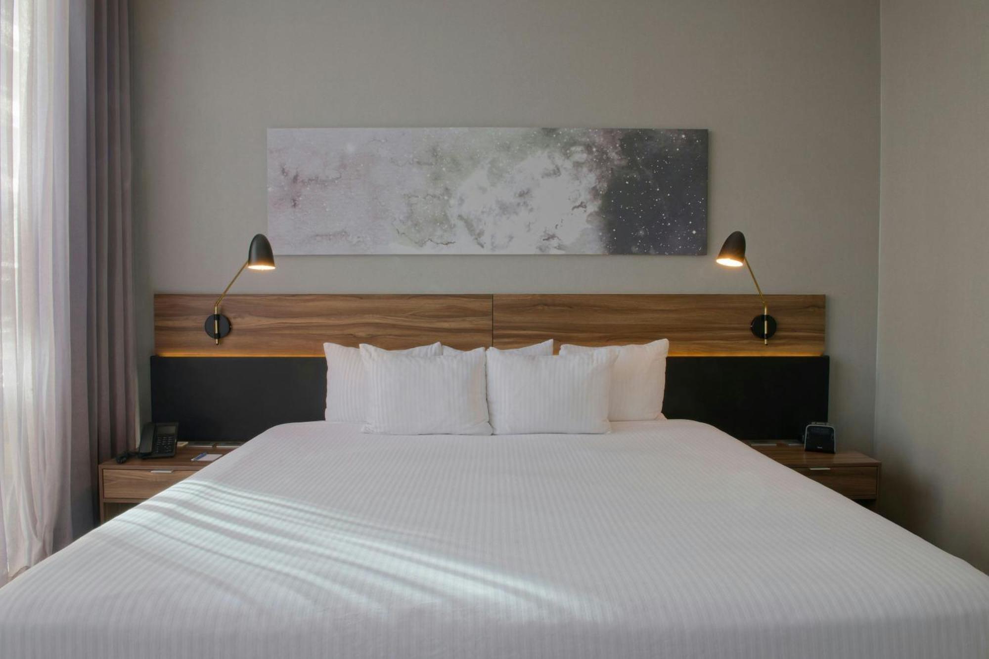 Hotel Four Points By Sheraton Uno