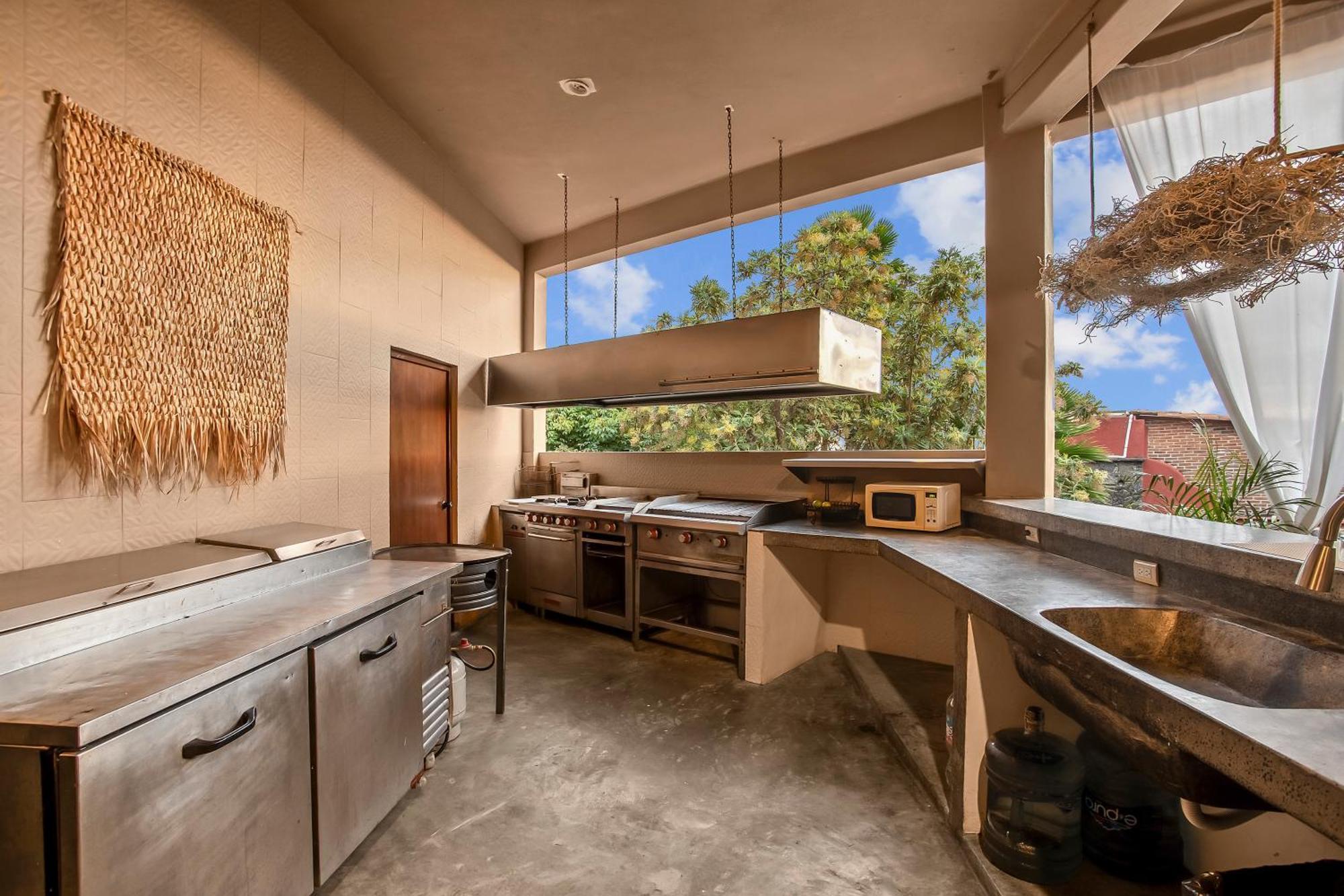 Casanevo Luxury Retreat With Breathtaking Views Pool And Hot Tub On 40000 Sq Ft