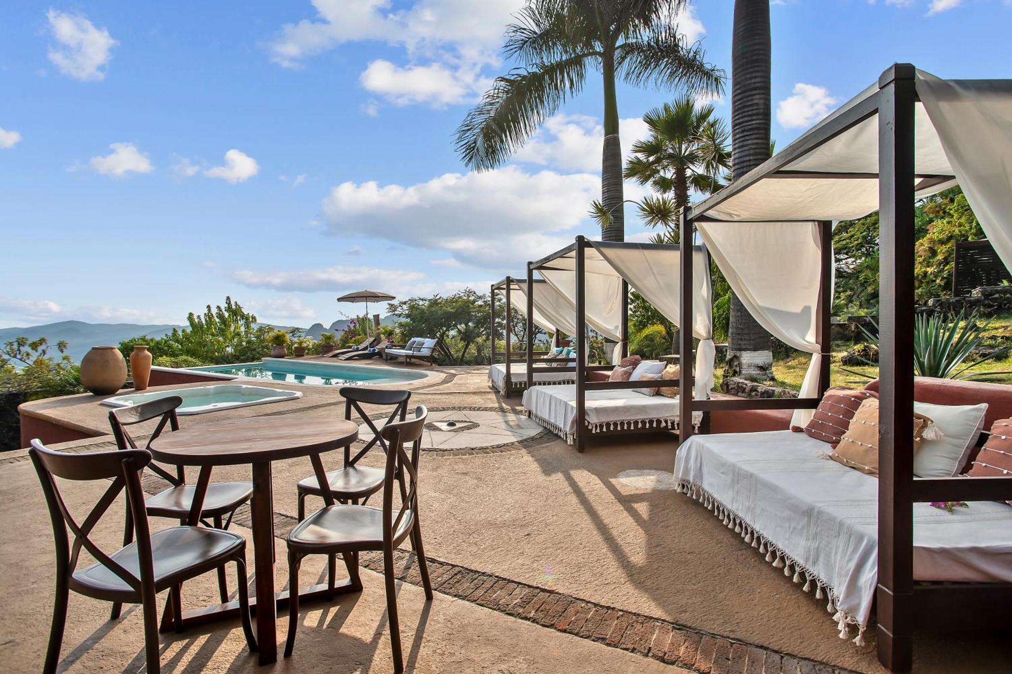 Holiday home Casanevo Luxury Retreat With Breathtaking Views Pool And Hot Tub On 40000 Sq Ft *