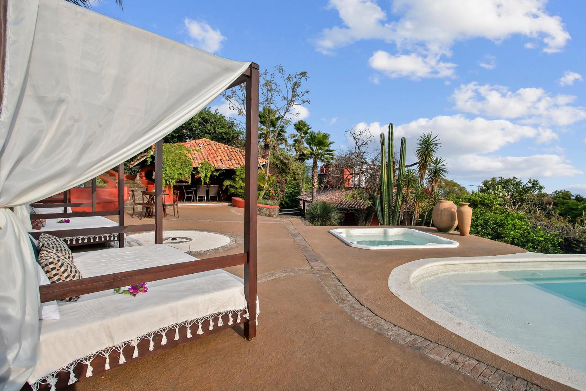 Casanevo Luxury Retreat With Breathtaking Views Pool And Hot Tub On 40000 Sq Ft *