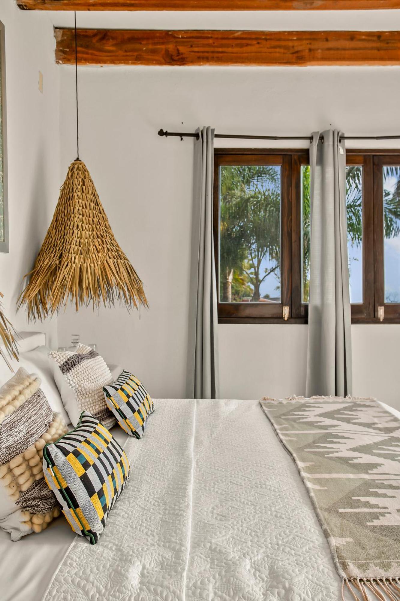 Casanevo Luxury Retreat With Breathtaking Views Pool And Hot Tub On 40000 Sq Ft