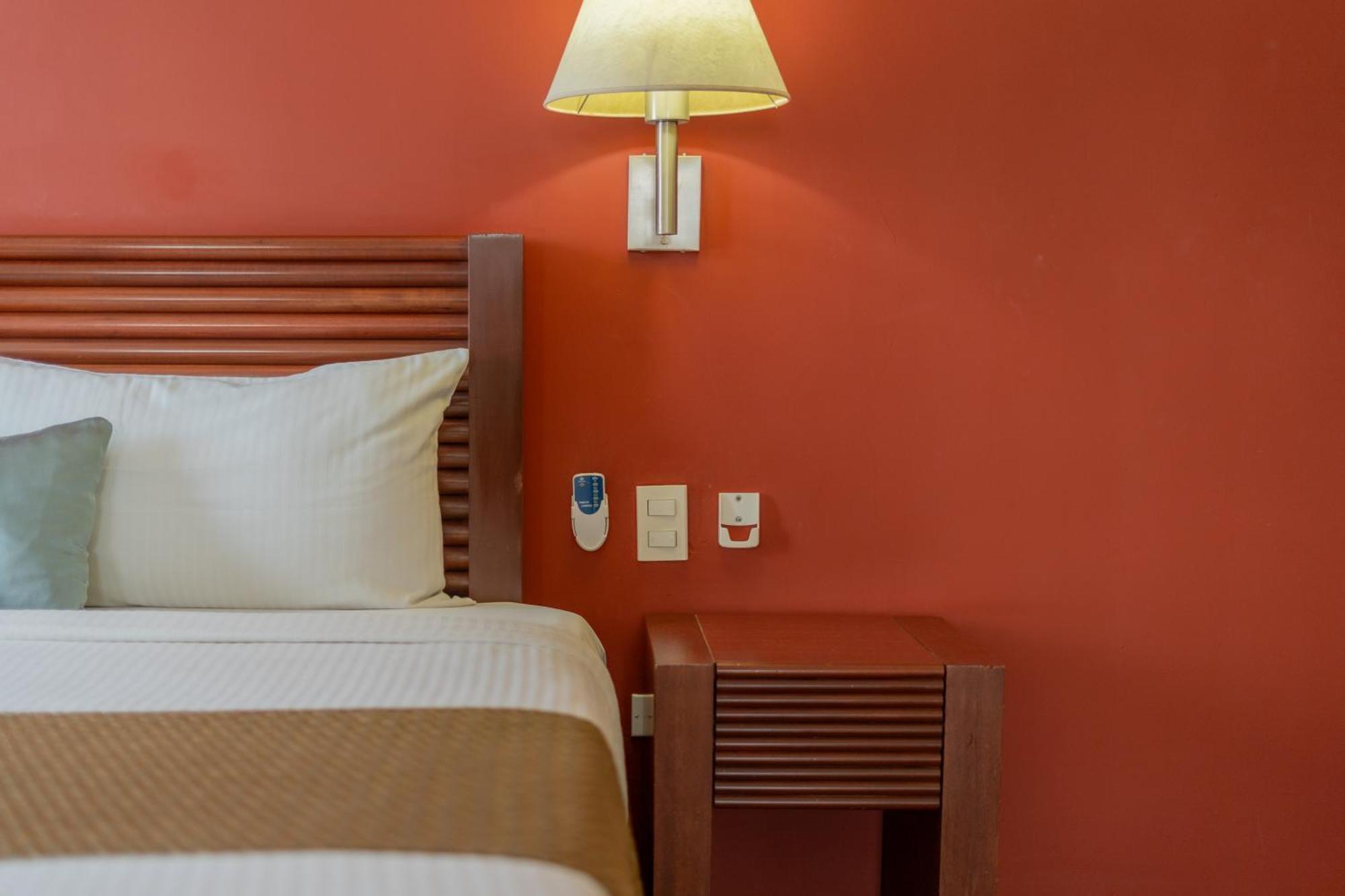 Seven Crown Centro Historico Hotel 4*
