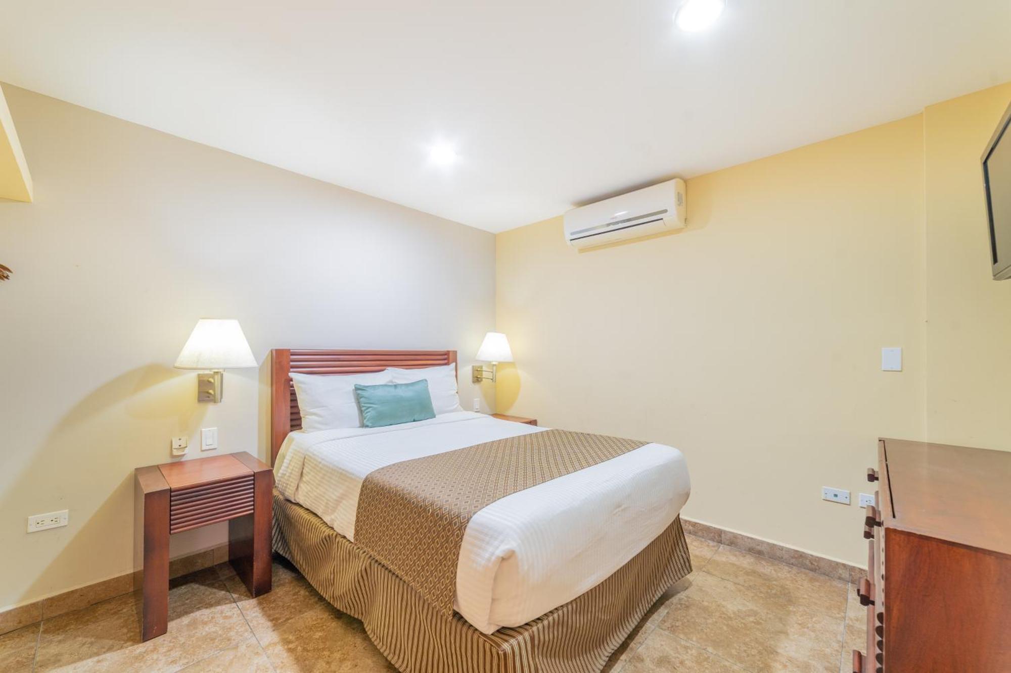 Hotel Seven Crown Centro Historico 4*