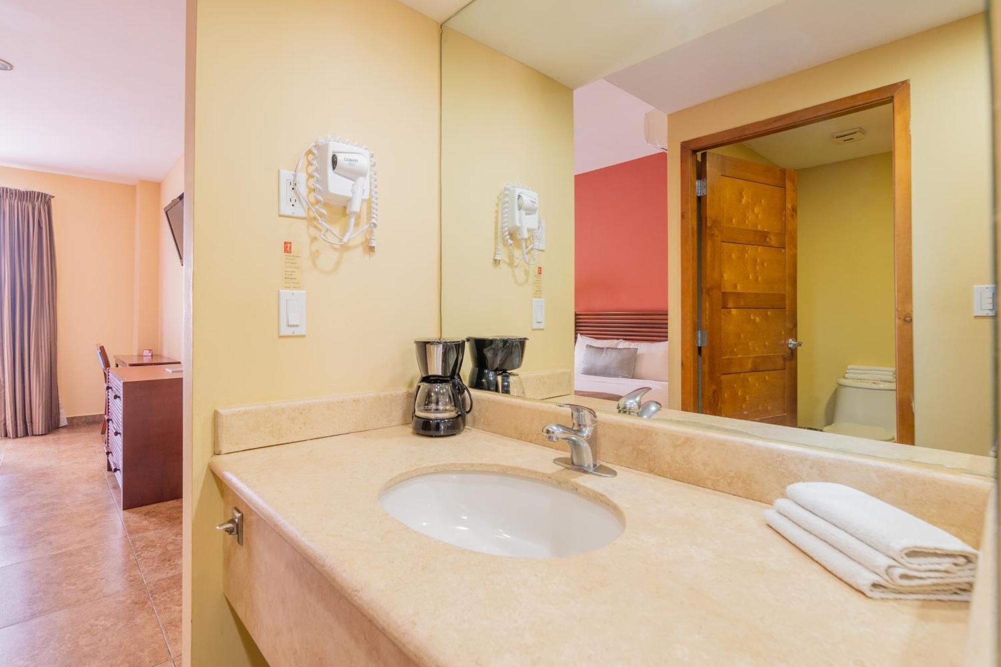 Seven Crown Centro Historico 4*
