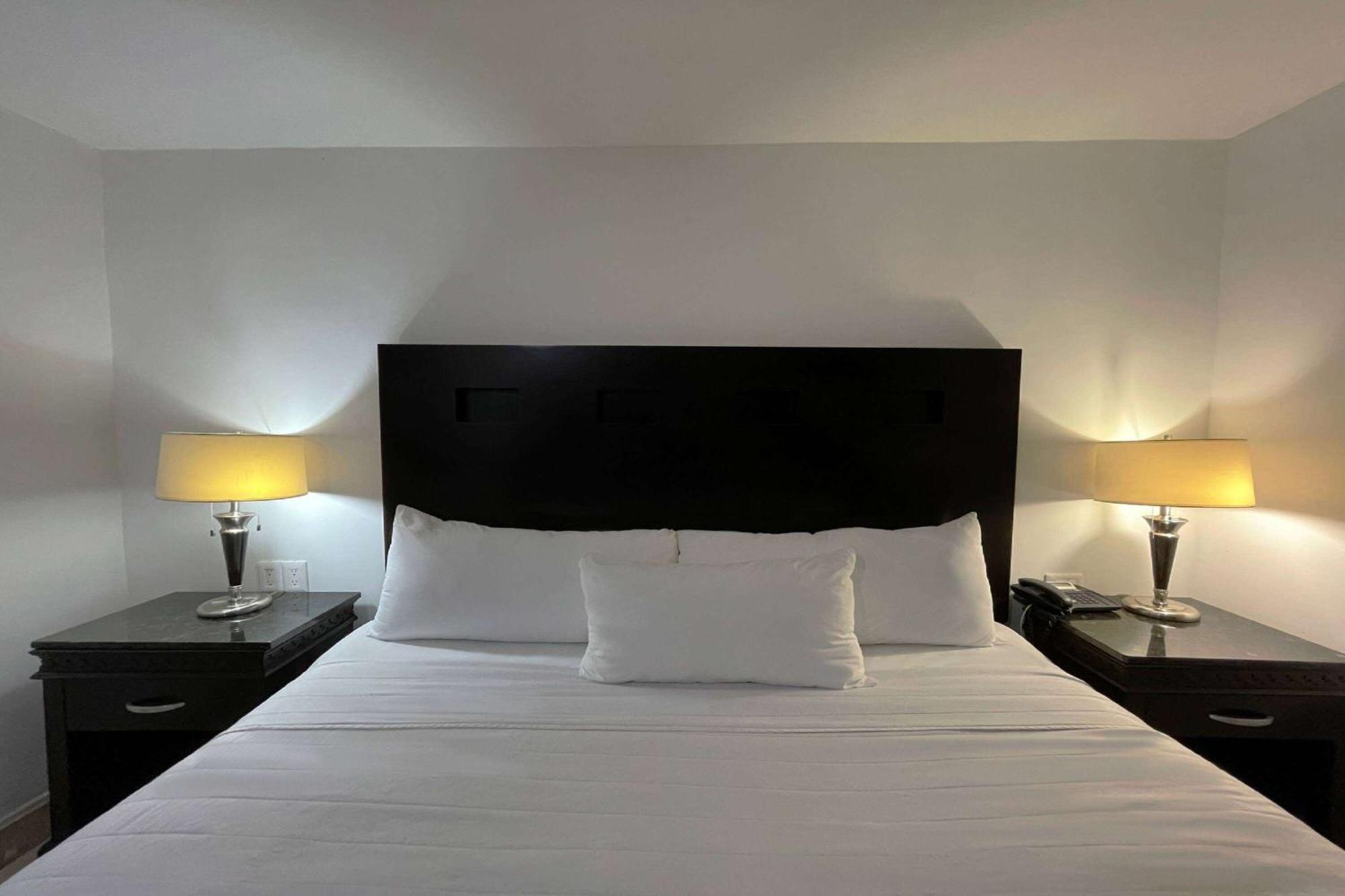 Wyndham Garden Mochis Plaza Hotel 5*