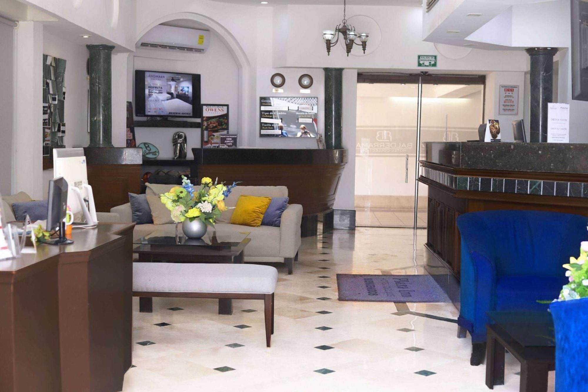 Wyndham Garden Mochis Plaza Hotel 5*