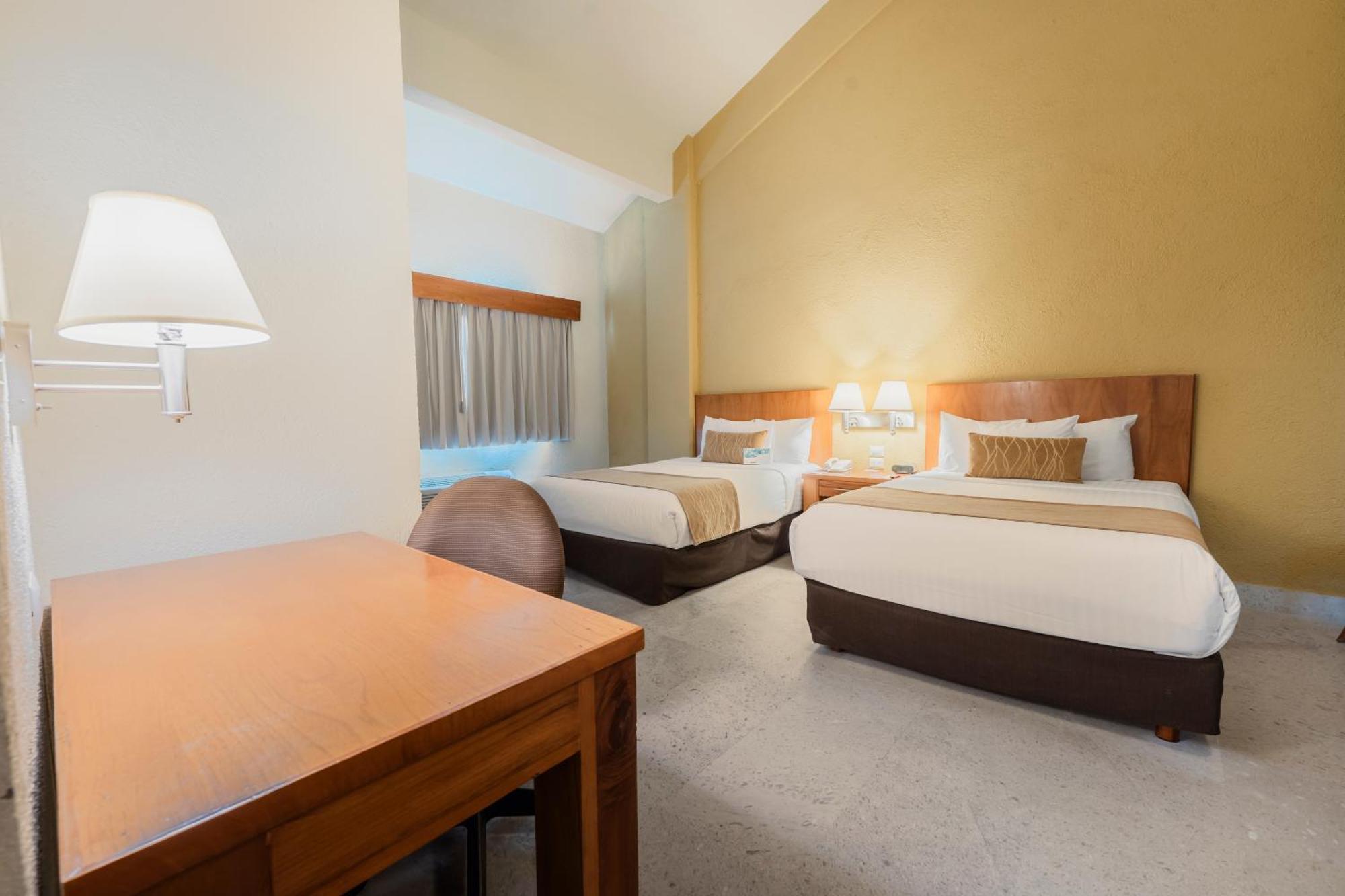 Comfort Golfside & Marina Inn Puerto Vallarta