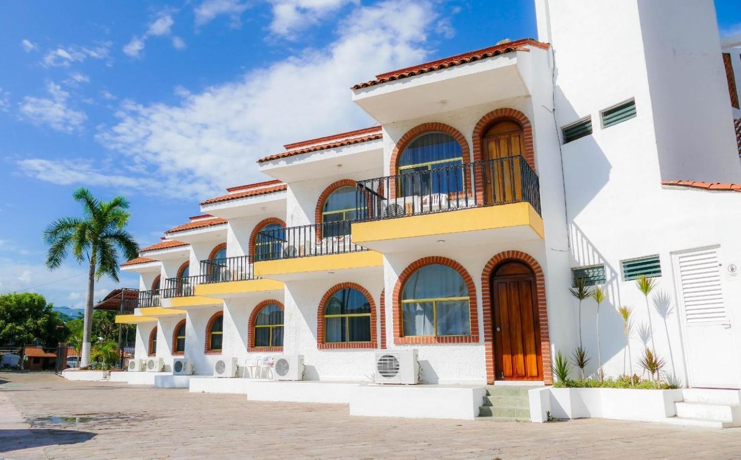 Costa Alegre & Hotel Rincon de Guayabitos