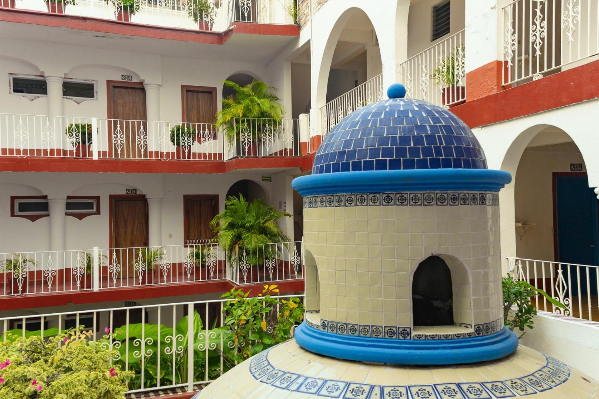 Encino Malecon Centro