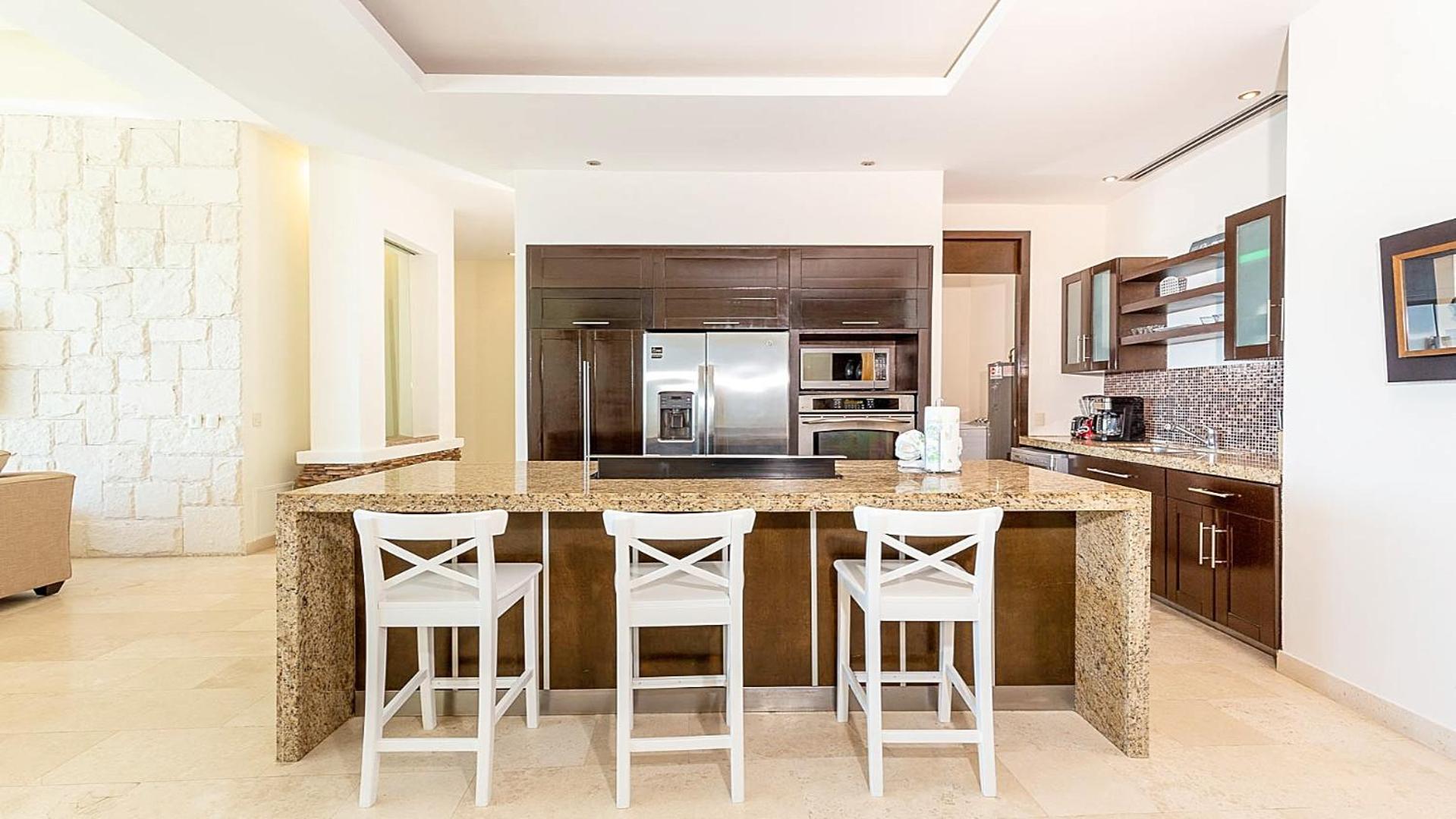 Encanto Living & Luna Blanca Apartment *