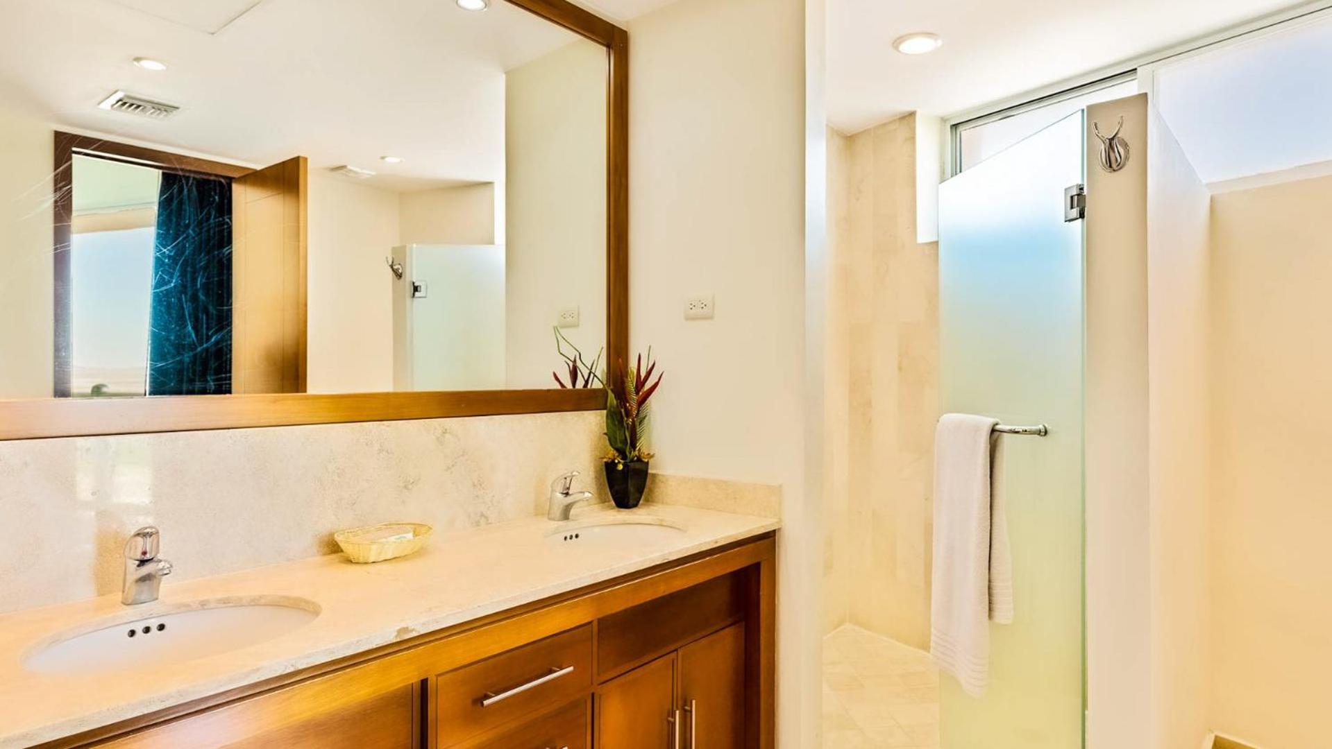 Apartment Luna Blanca Two Bedroom Unit By Kivoya