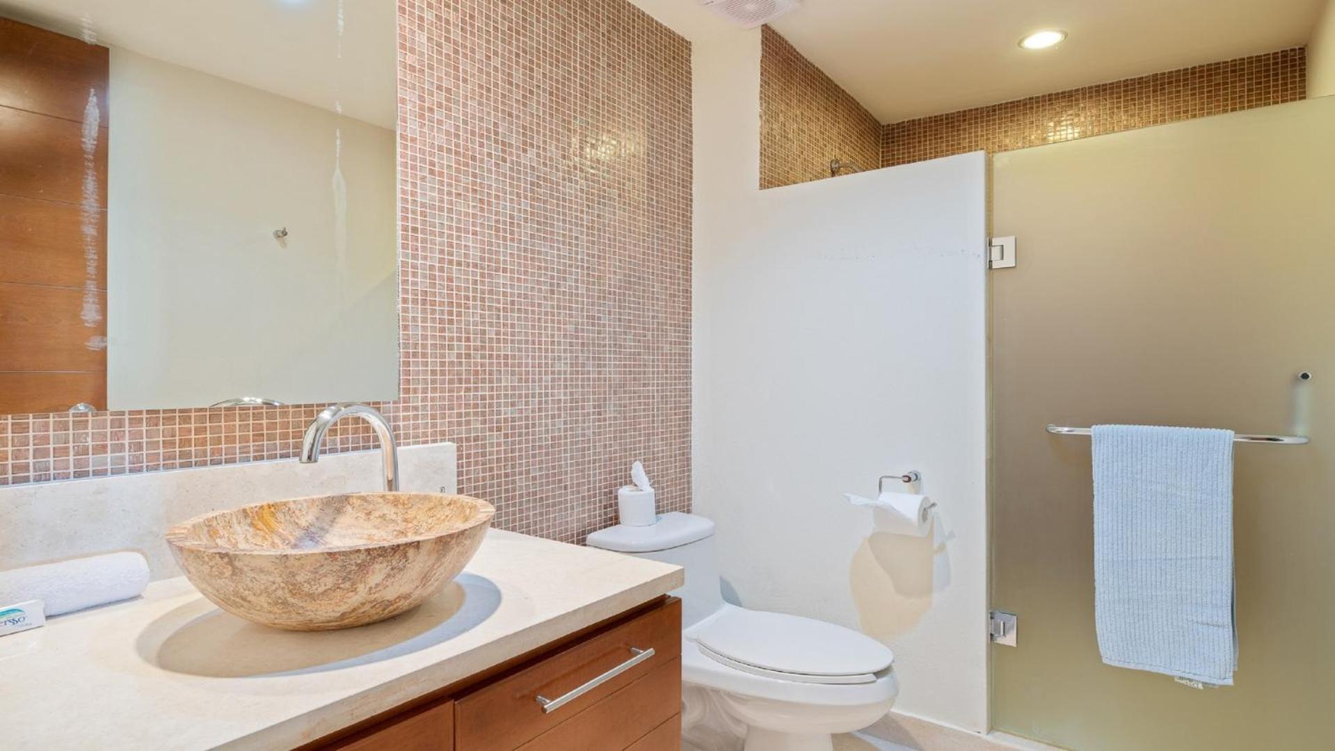 Encanto Living One Bedroom Unit By Kivoya *
