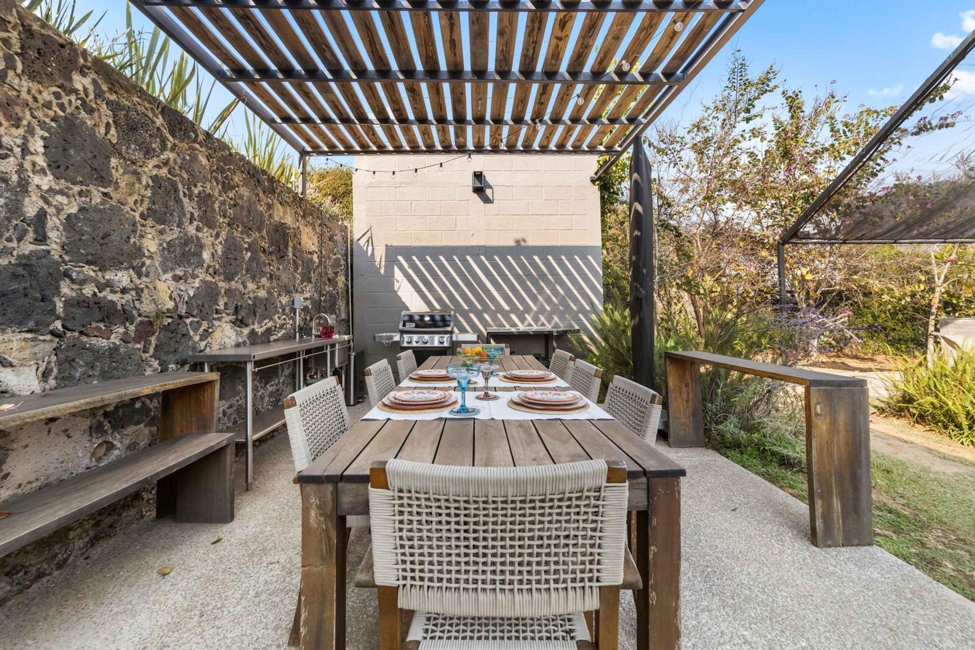 La Casita With Pool And Mountain View Apartment