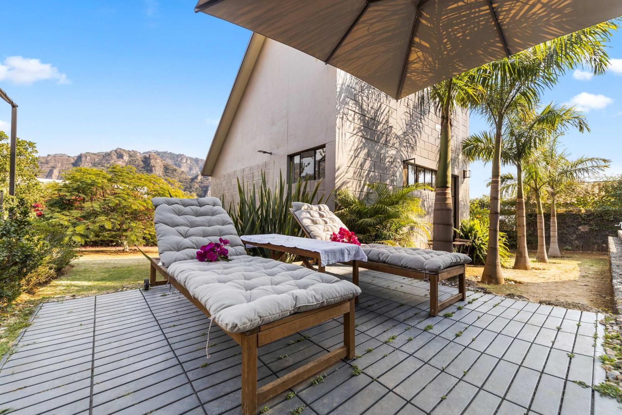 La Casita With Pool And Mountain View *