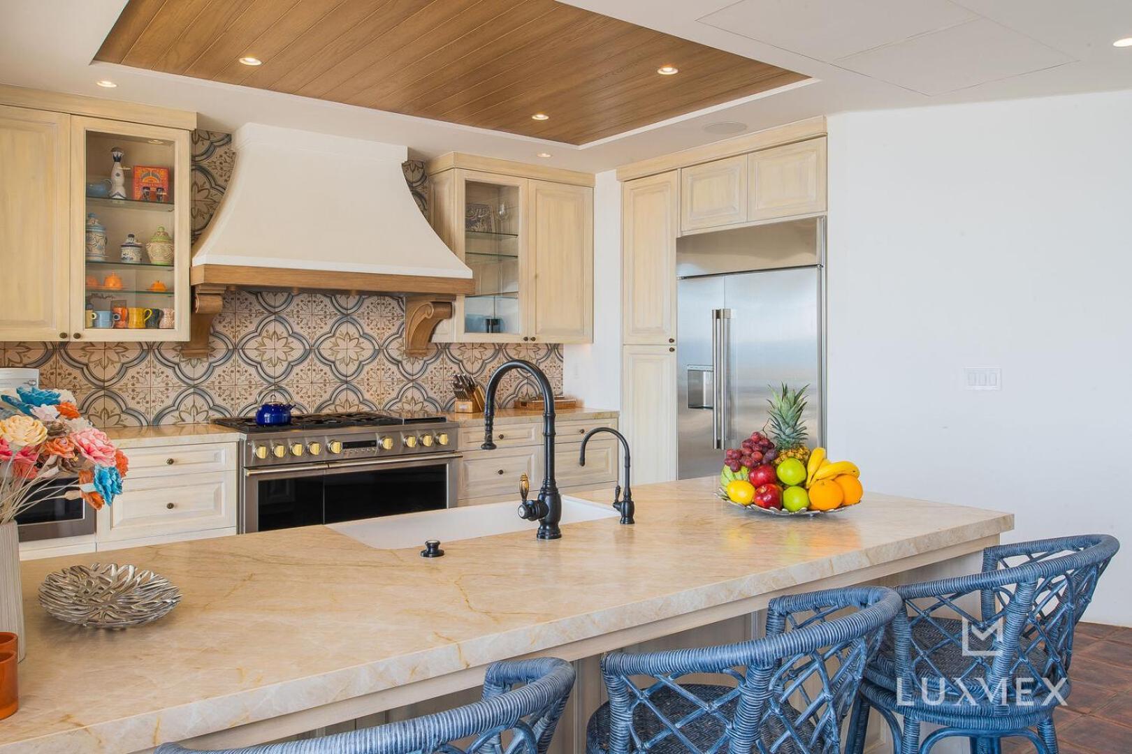 Beautiful 5 Bd Del Mar Staffed & Steps From The * San Jose del Cabo