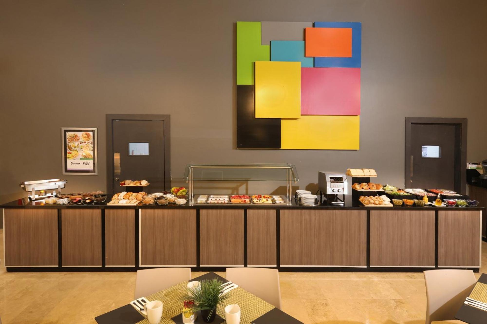 Hotel Holiday Inn Resort Mazatlan By Ihg 4*