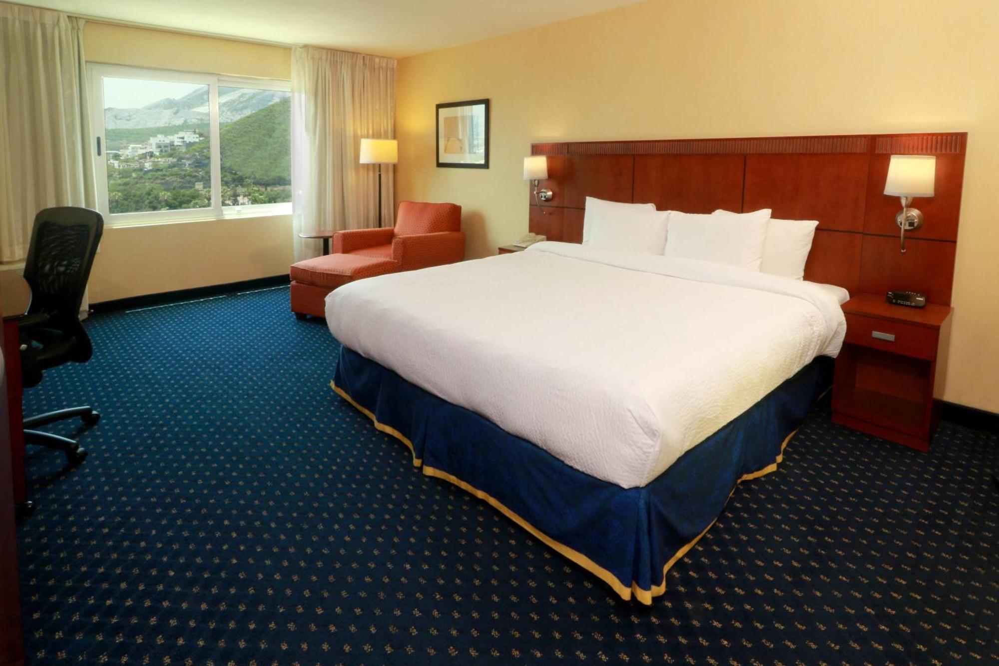 Courtyard San Jeronimo 4*