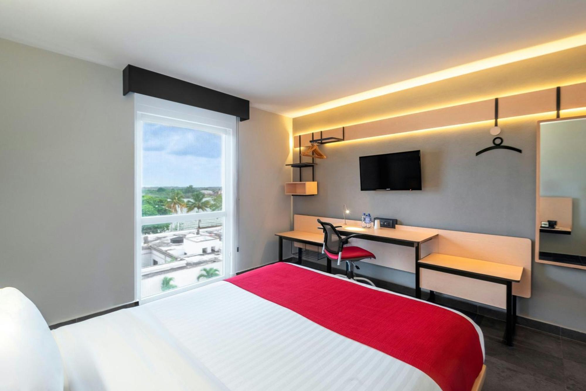 Express By Marriott Tuxpan Hotel