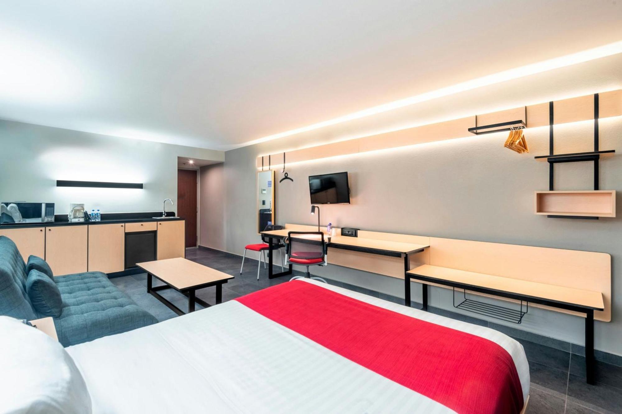 Express By Marriott Tuxpan Hotel 4*