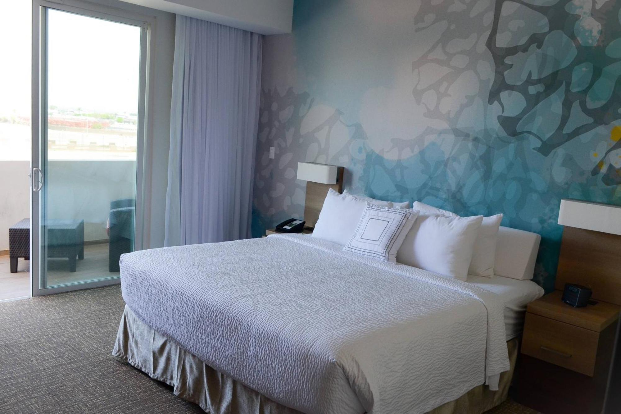 Courtyard By Marriott Hermosillo