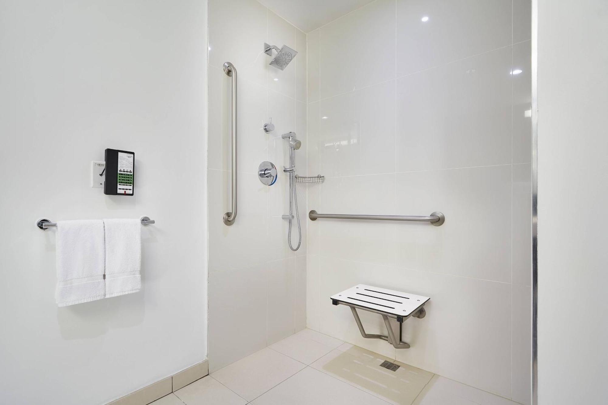 Courtyard By Marriott 4*