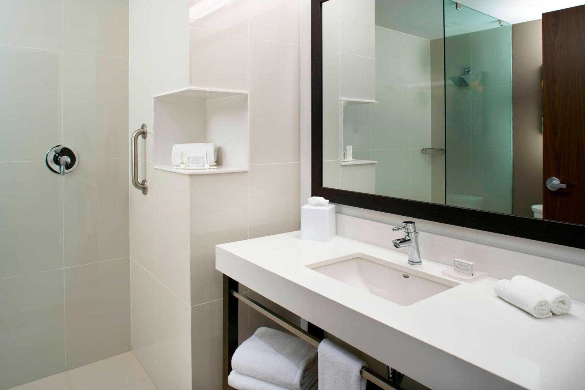 Hotel Courtyard By Marriott 4*