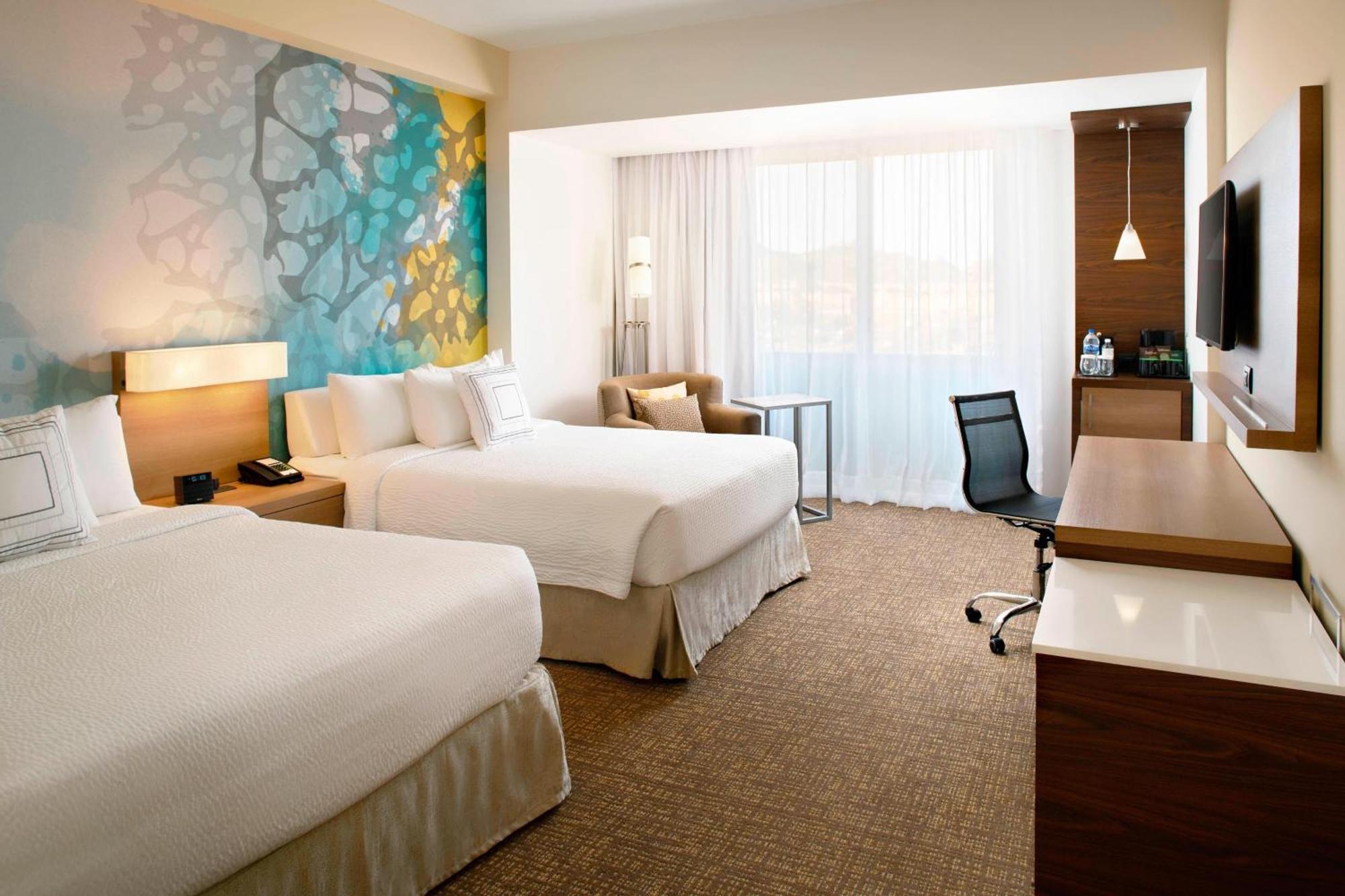 Courtyard By Marriott Hotel 4*