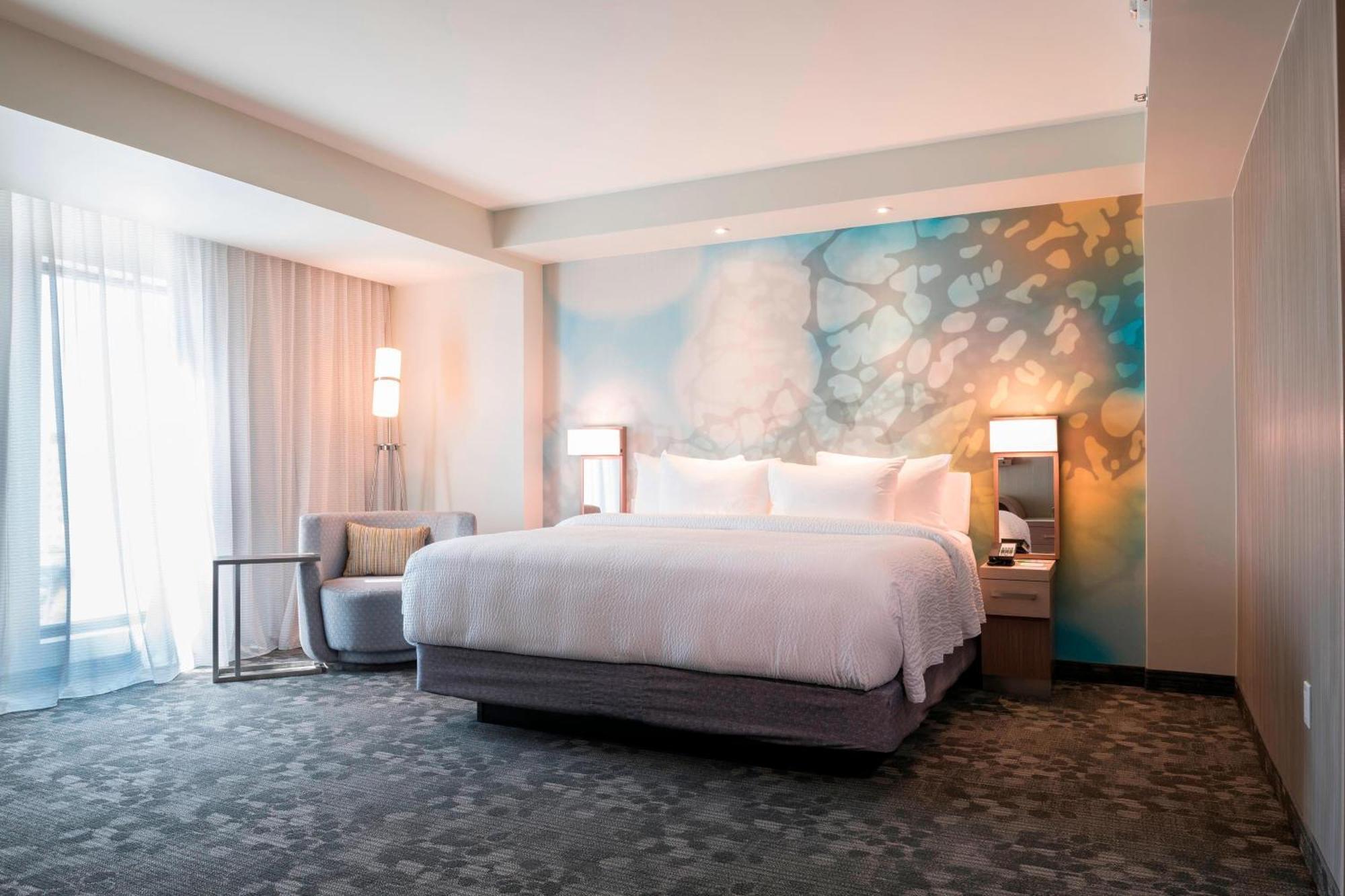 Courtyard By Marriott