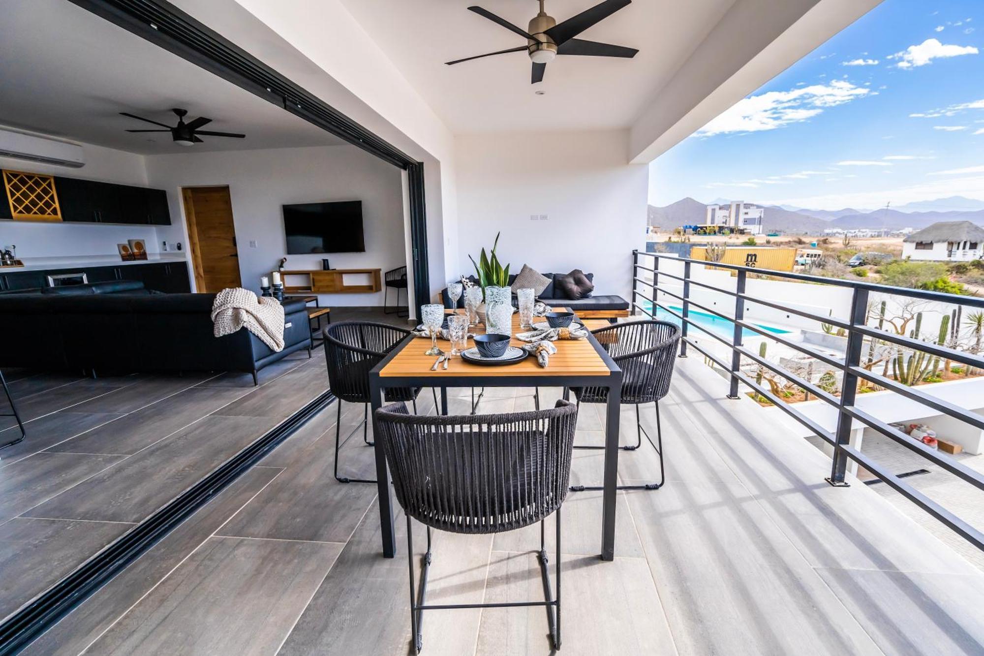 Cerritos Surf Residences Aparthotel