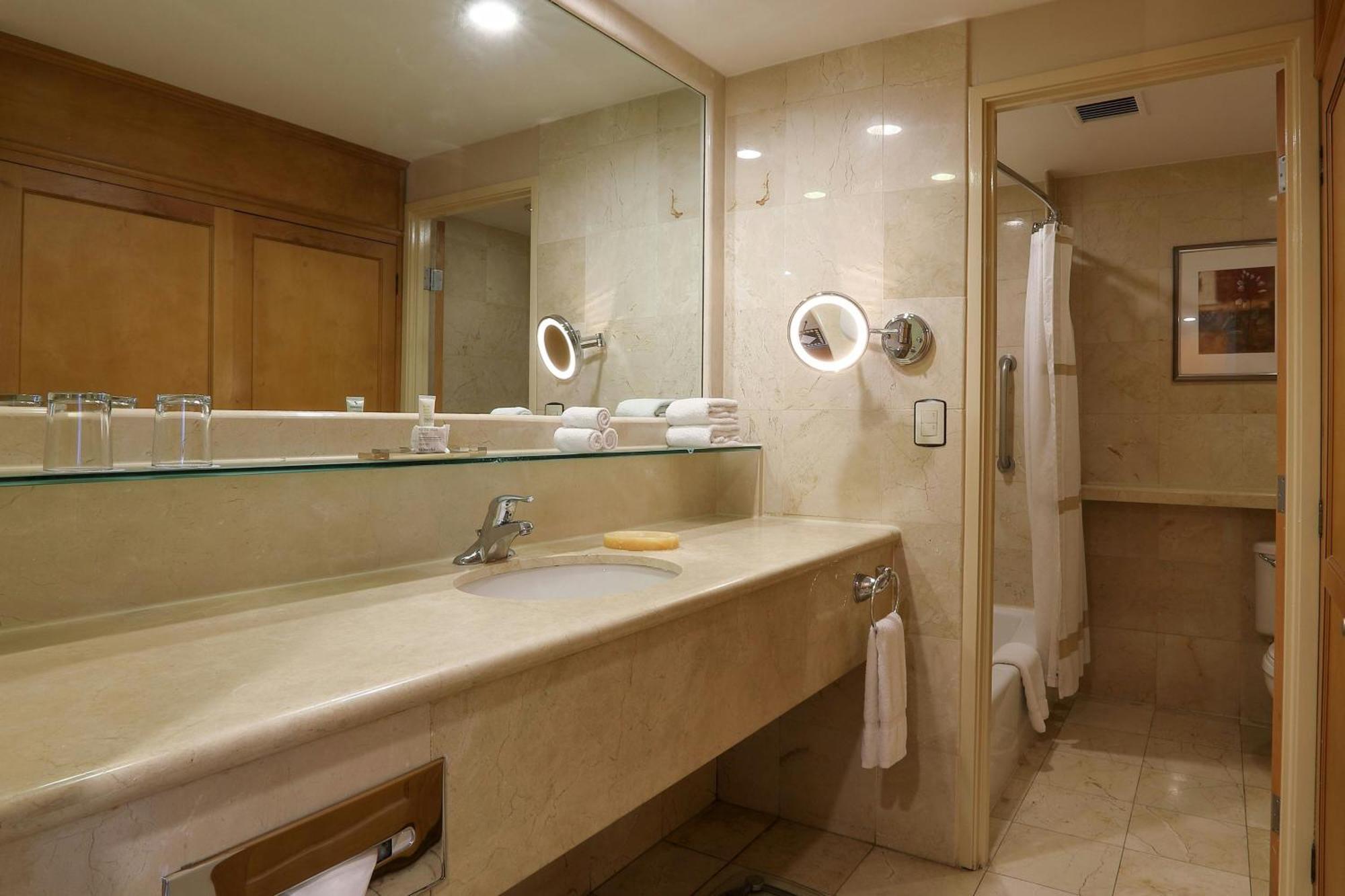 Hotel Marriott 5*