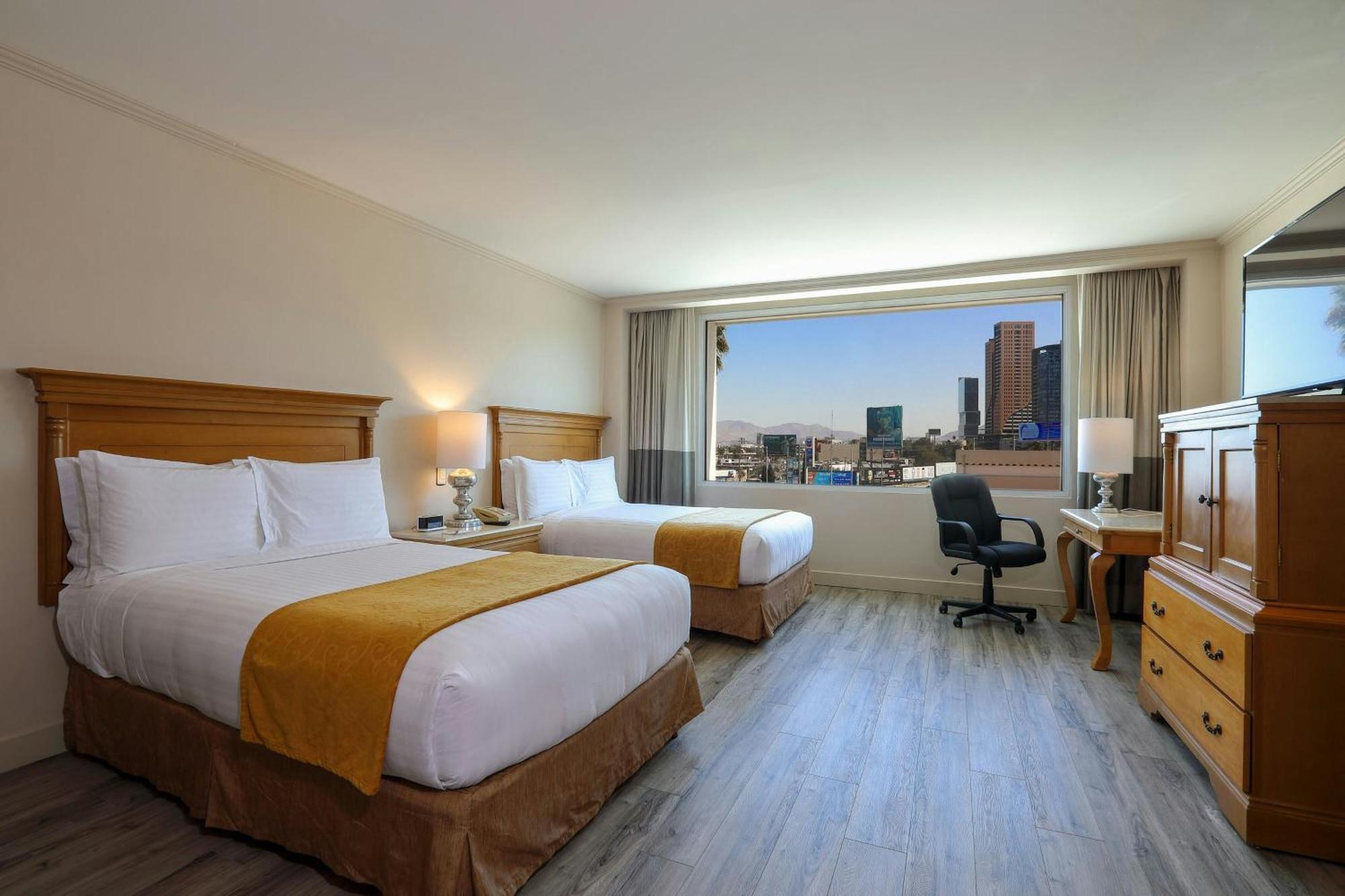 Marriott Hotel 5*