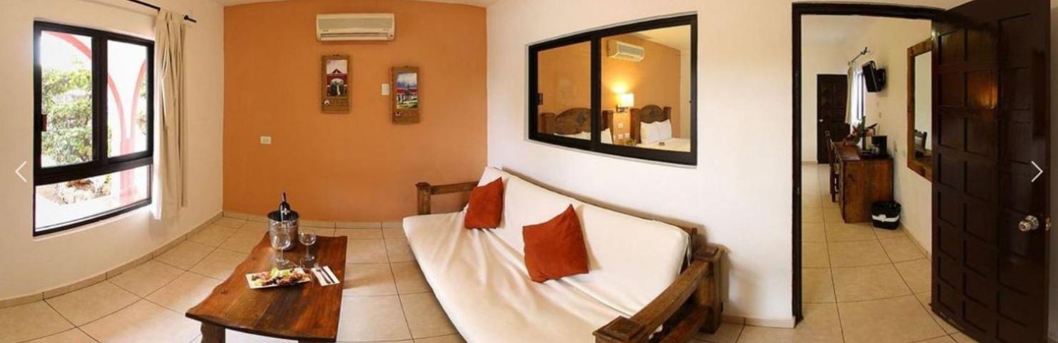 Hacienda Aeropuerto Hotel