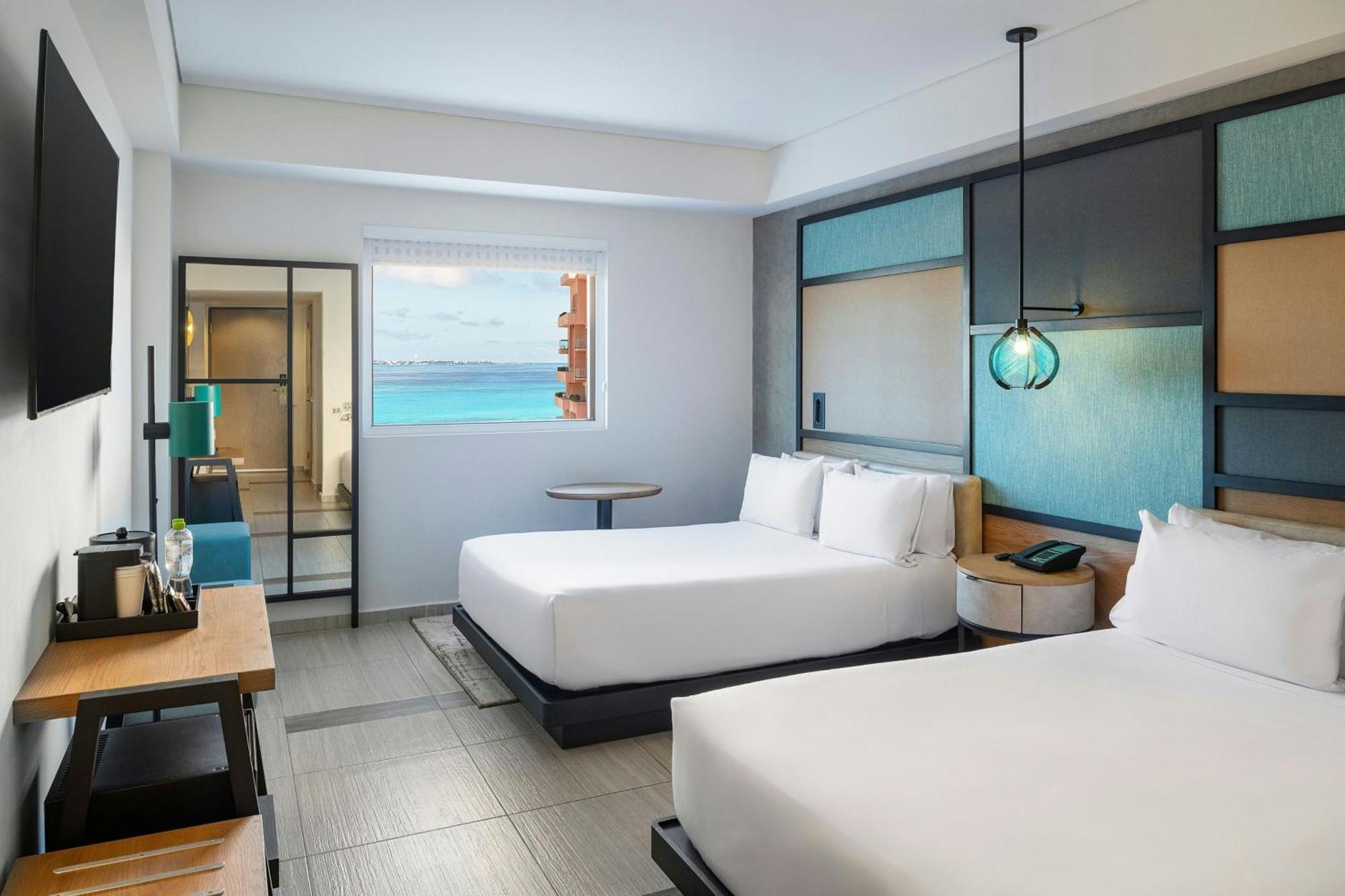 Aloft Hotel Cancun