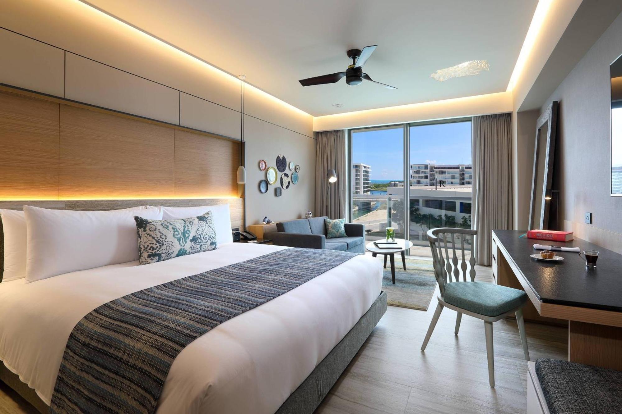 Renaissance & Marina Cancun