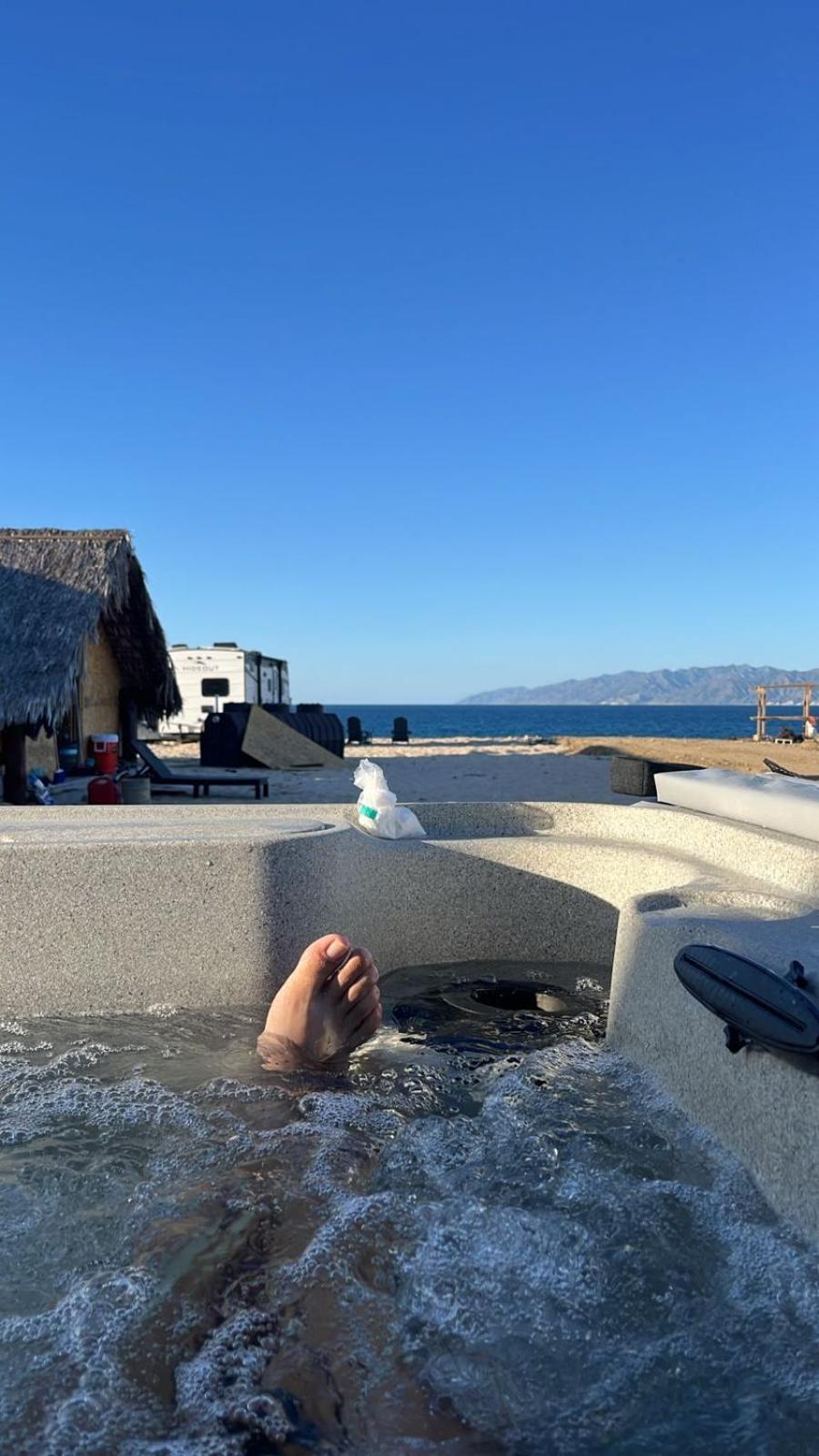 Apartment Beachfront Bahia Turquesa Jacuzzi La Paz