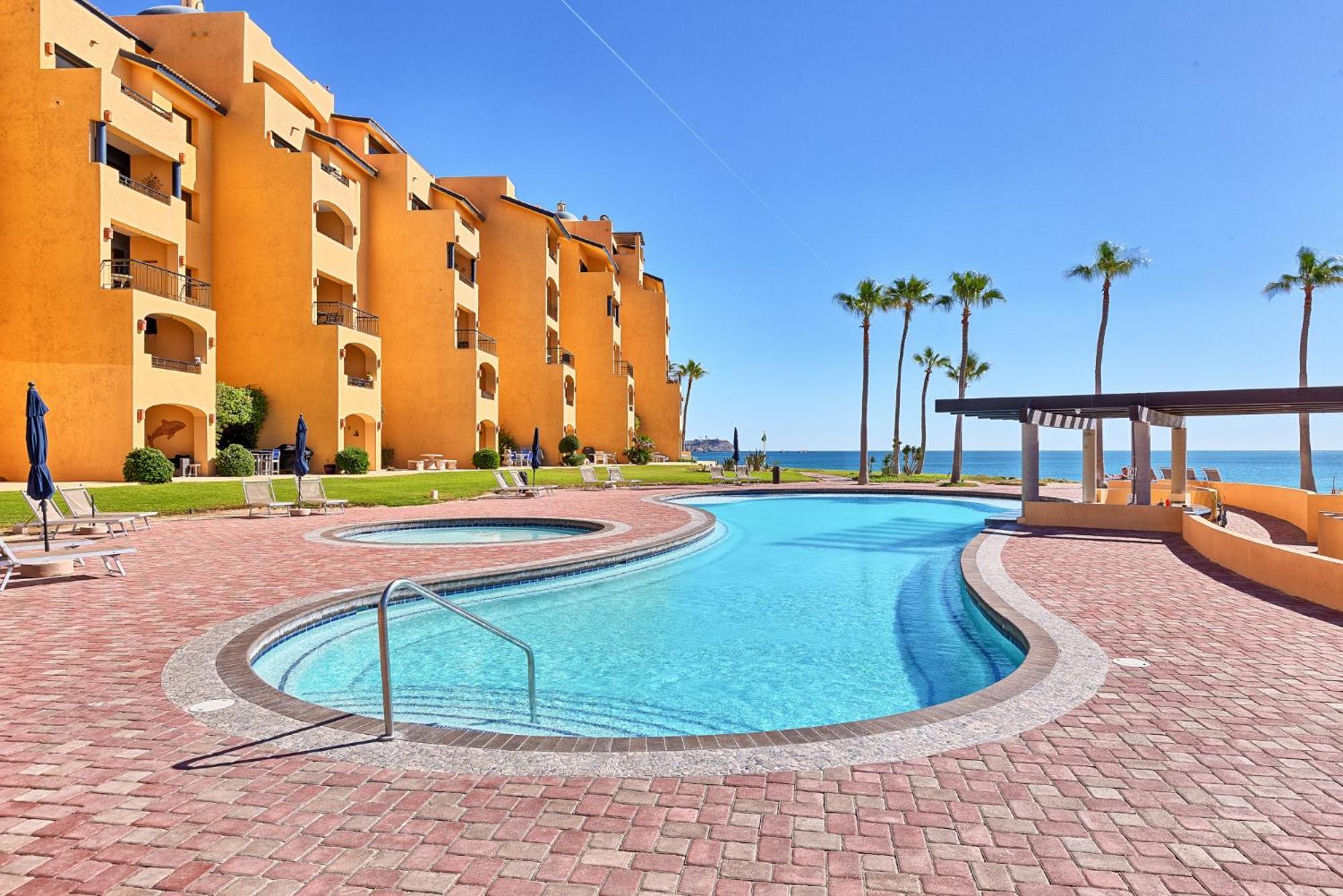 Right On The Beach! Ground Floor Princesa E104 Apartment *
