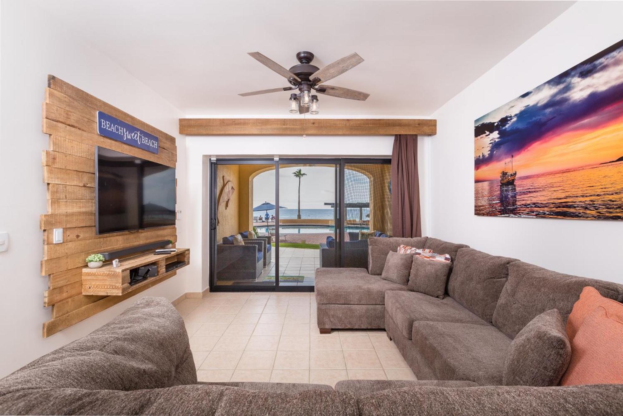 Right On The Beach! Ground Floor Princesa E104 Apartment