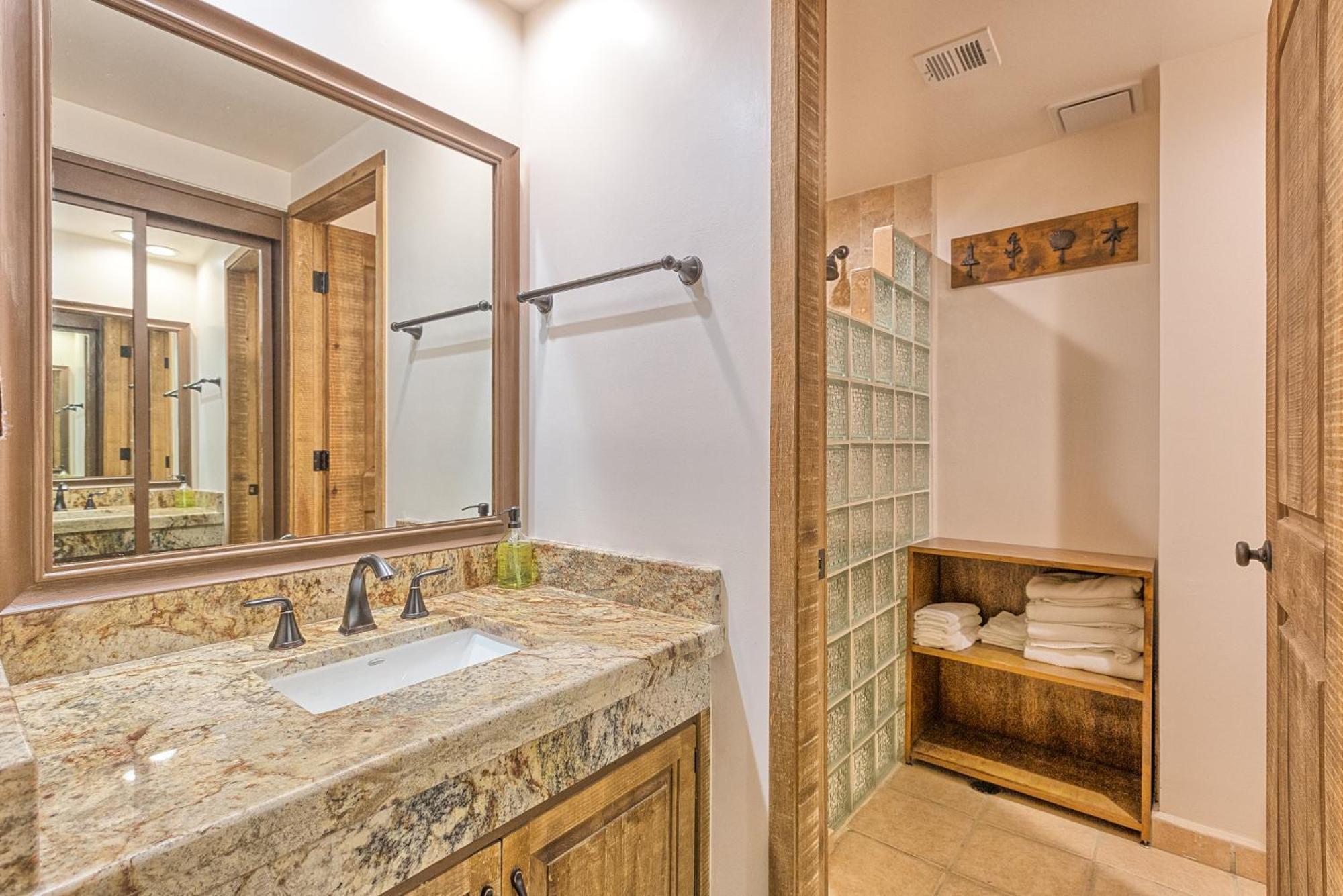 Right On The Beach! Ground Floor Princesa E104 * Puerto Penasco