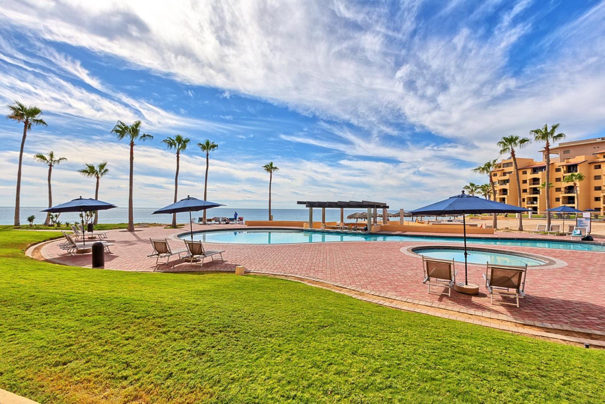 Right On The Beach! Ground Floor Princesa E104 Apartment