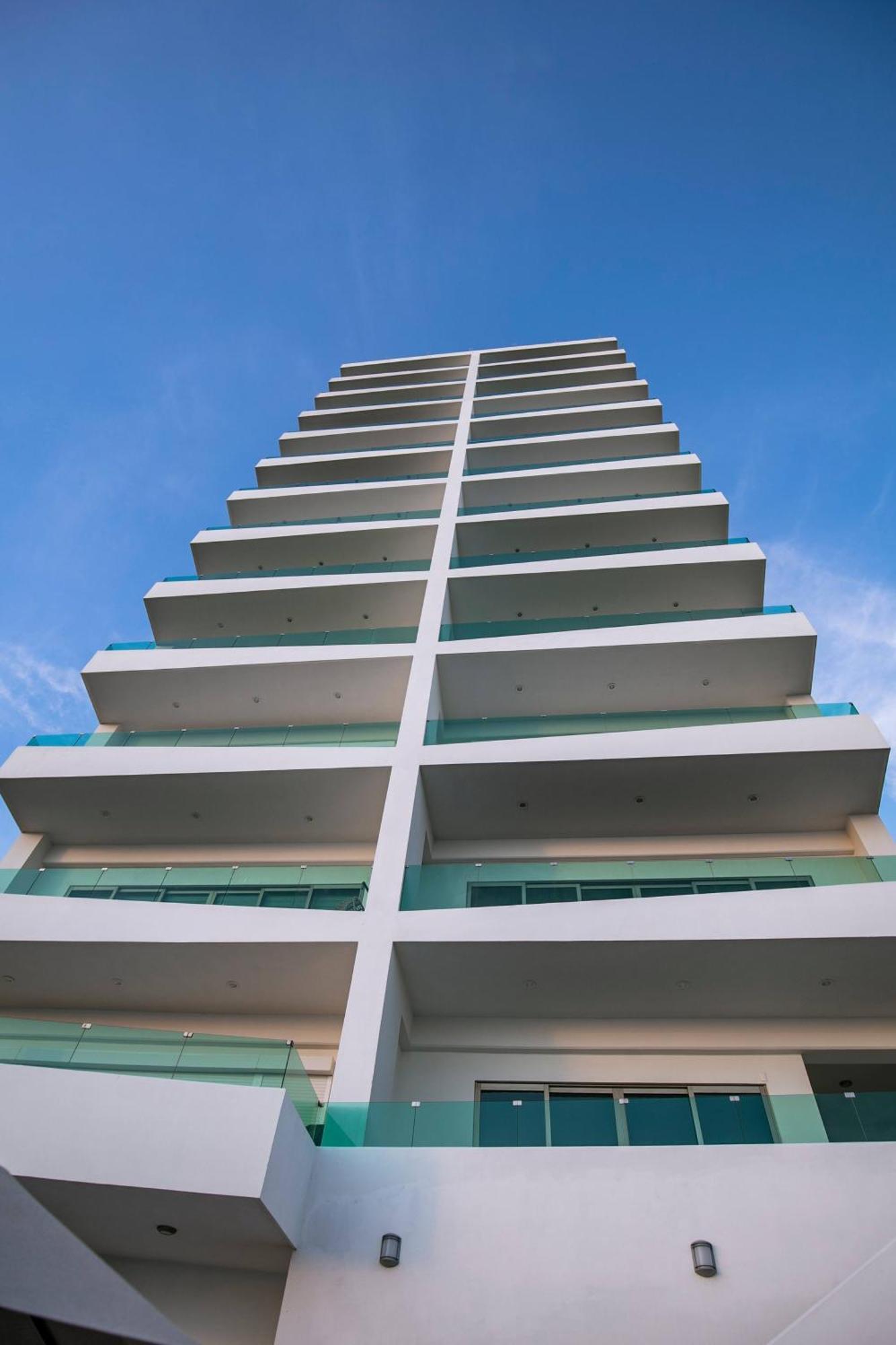 Elegant At Playa Brujas With Ocean View Apartment *