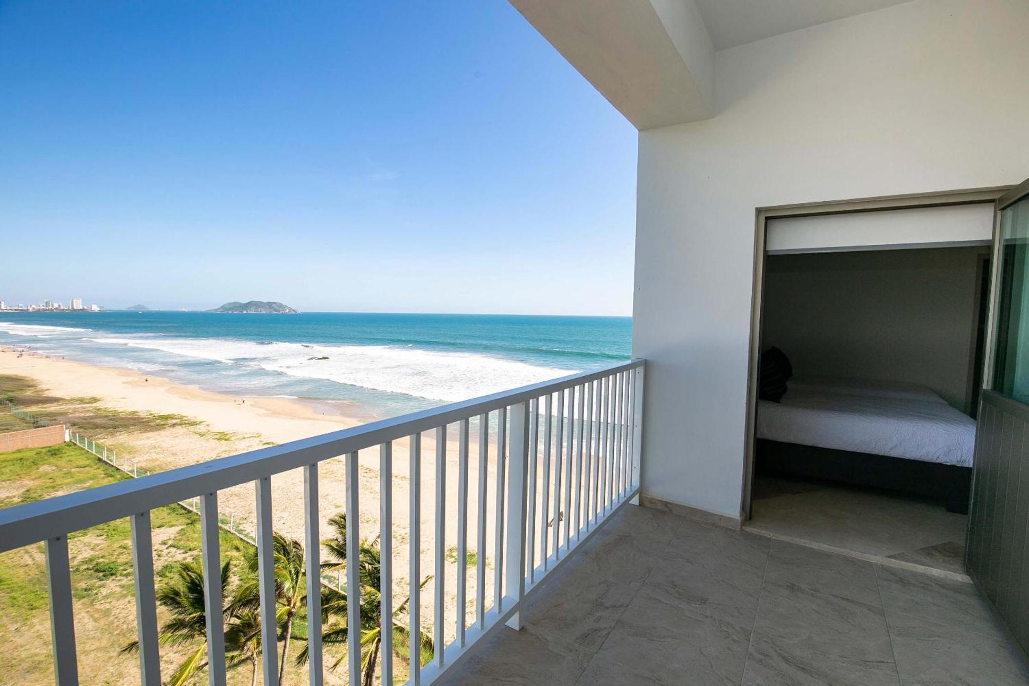 Apartment Elegant At Playa Brujas With Ocean View