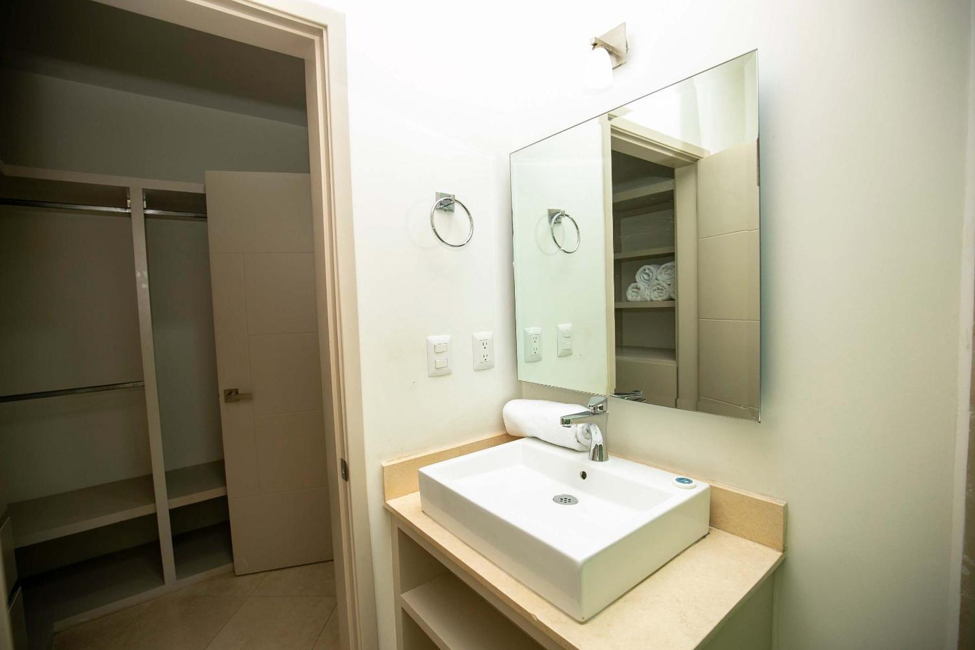 Elegant At Playa Brujas With Ocean View * Mazatlan